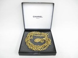 chanel-gold1.jpg