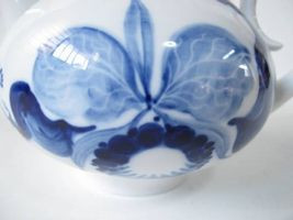 meissen-bluepot3.jpg