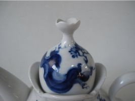 meissen-bluepot4.jpg